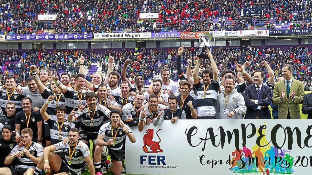 Hansen, junto al Rey, cuando el SilverStorm levantó la Copa en Zorrilla.-J. M. LOSTAU