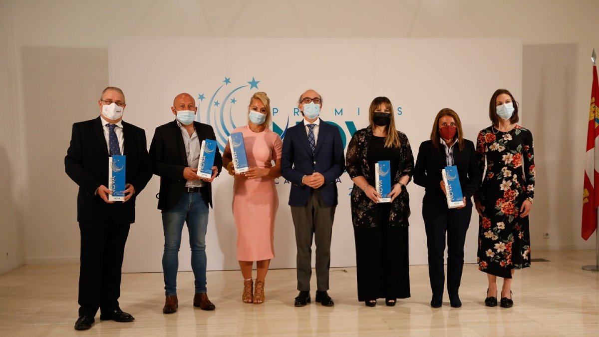 Galardonados en los Premios Nova de Castilla y León / J. M. LOSTAU