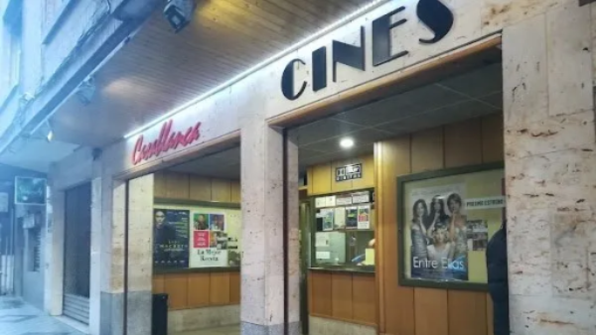 Entrada a los Cines Casablanca de Valladolid. Imagen de archivo.