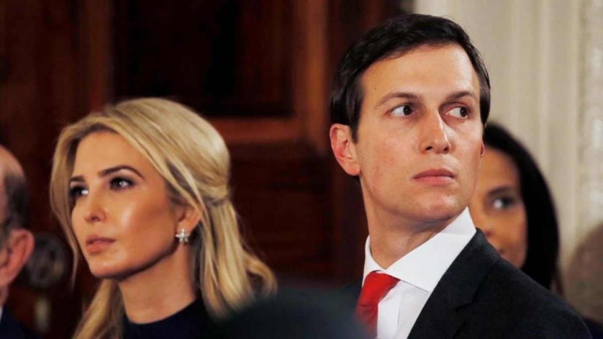 Jared Kushner junto Ivanka Trump durante la reciente visita a Washington de la cancillera alemana Angela Merkel.-JIM BOURG