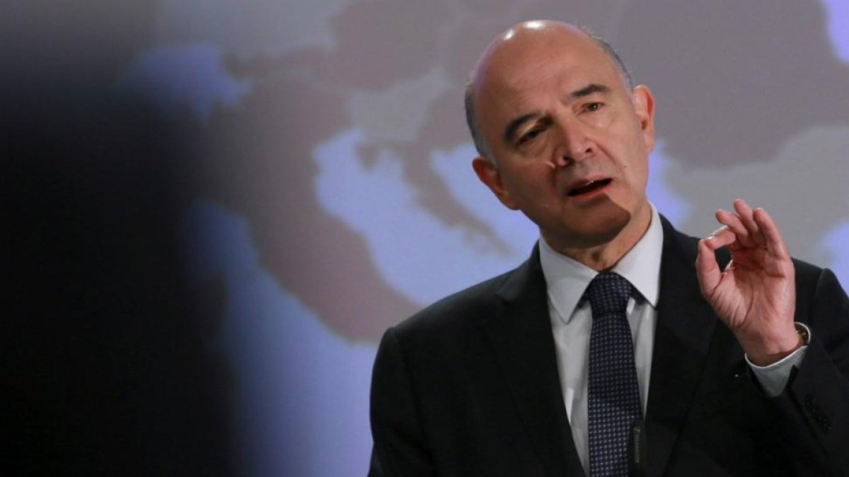 El comisario europeo de Asuntos Económicos y Financieros, Pierre Moscovici-/ EFE / OLIVER HOSTLET