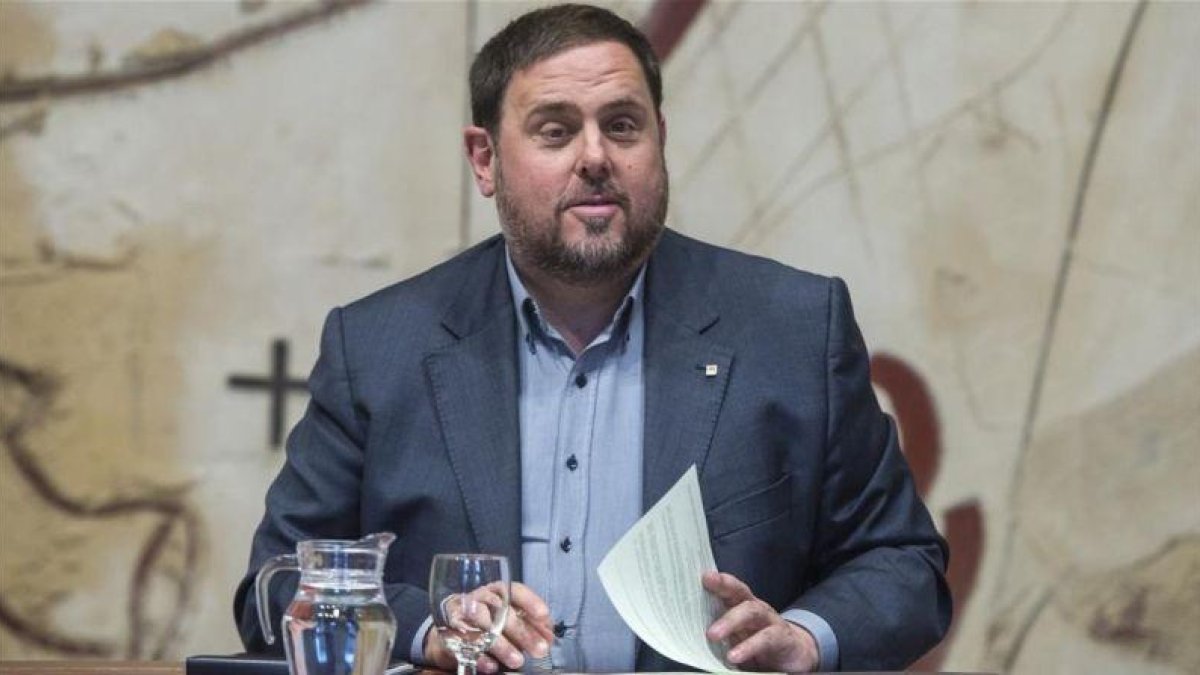 El vicepresidente de la Generalitat, Oriol Junqueras, en una reunión del Consell Executiu.-FERRAN SENDRA