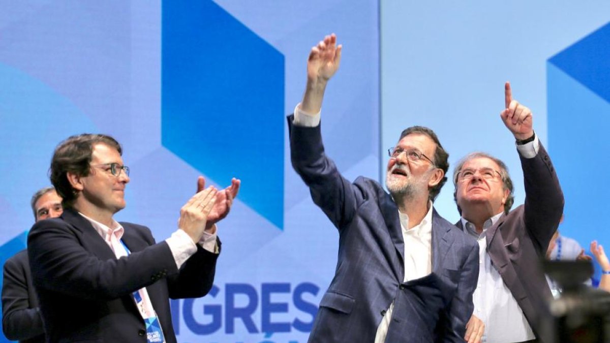 Mañueco, Rajoy y Herrera, al término del congreso autonómico del PP-ICAL