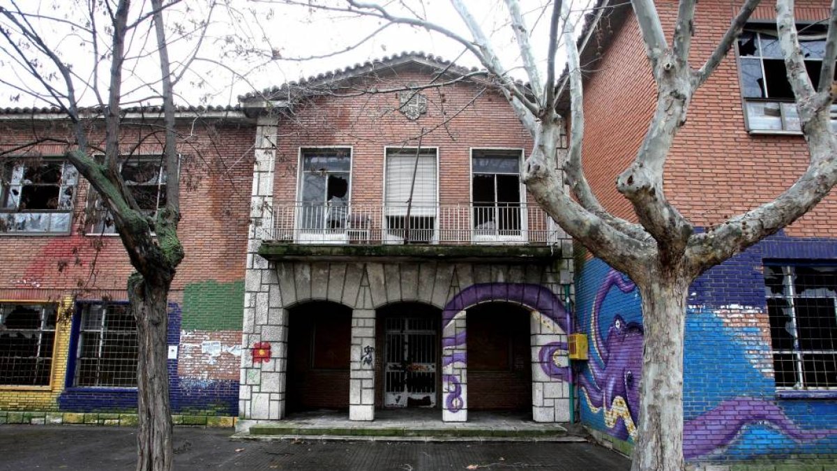 Colegio San Juan de la Cruz del barrio de Rondilla-Ical