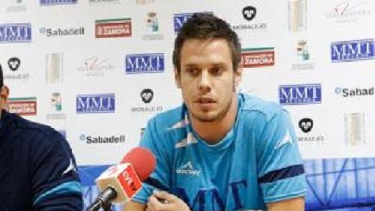Miguel Camino, con el BMZamora.-E. M.