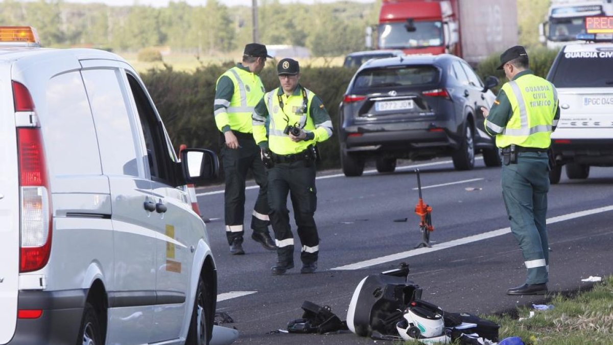 Lugar del accidente en el que ha perdido la vida un Guardia Civil.-J.M. LOSTAU