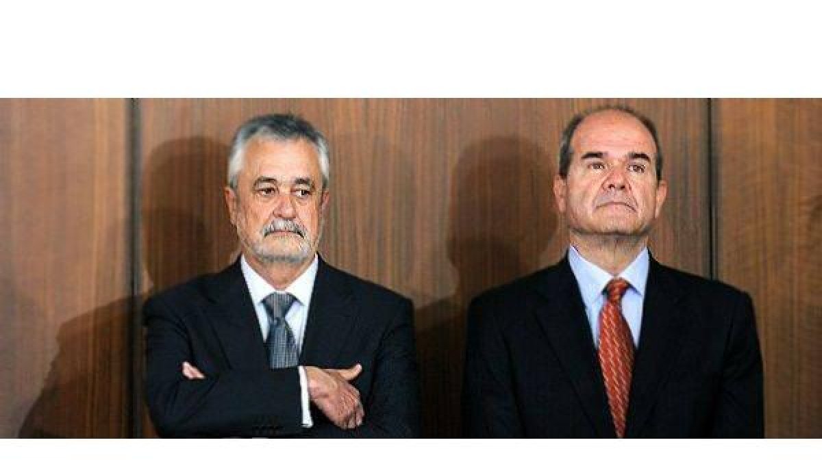 Manuel Chaves y José Antonio Griñan.-Foto: EL PERIÓDICO