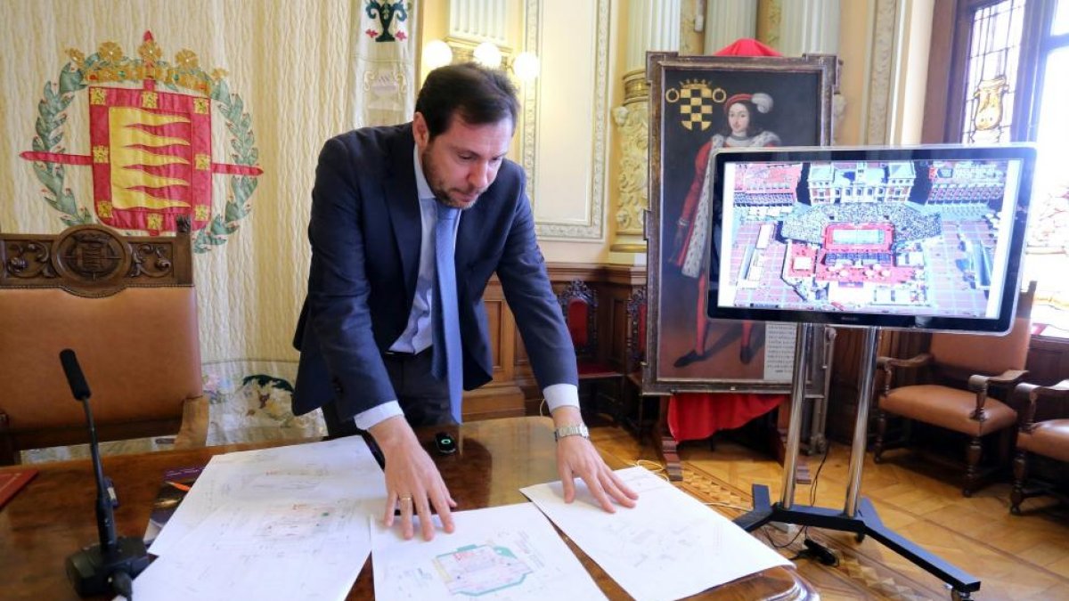 El alcalde de Valladolid, Óscar Puente, comparece sobre la celebración del 'World Pádel Tour'-ICAL