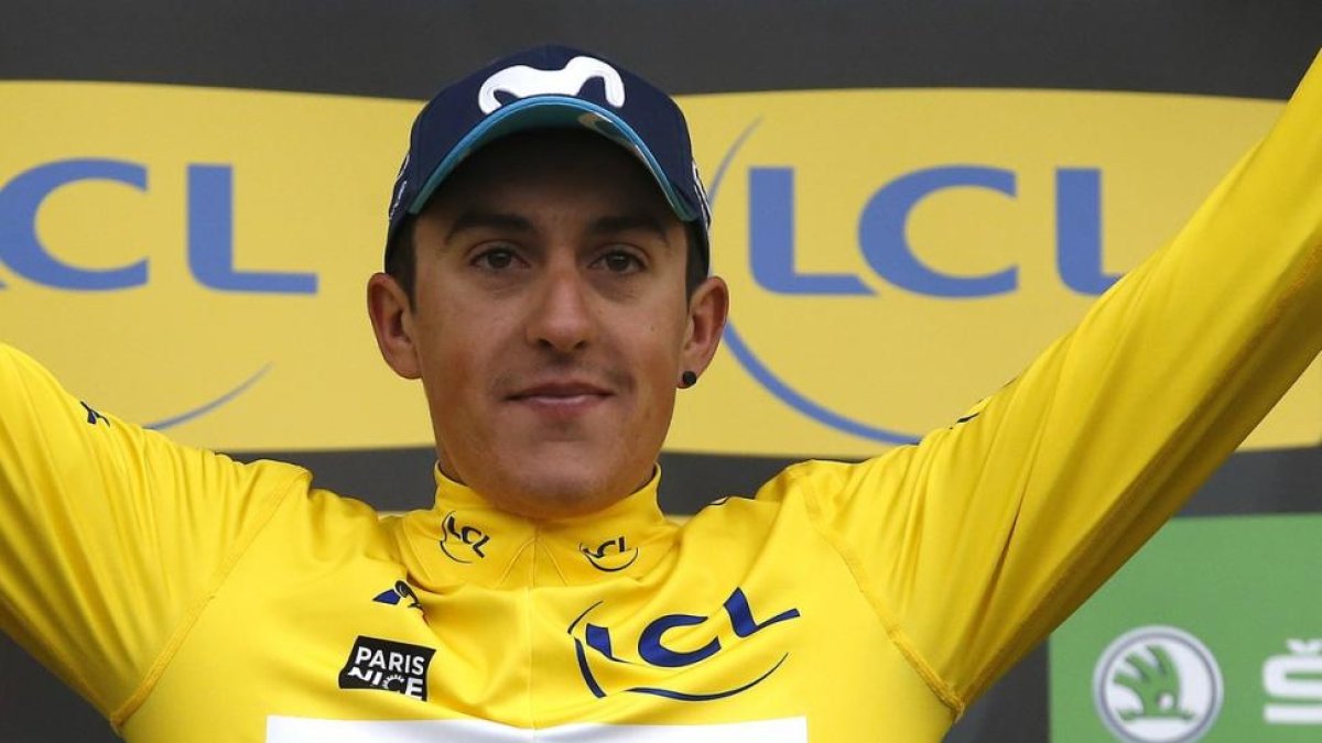 Marc Soler, en el podio de la París-Niza-SEBASTIEN NOGIER