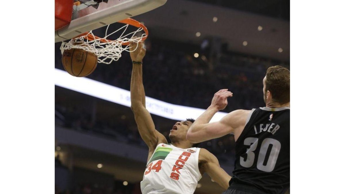 Los Bucks llegaron a cuatro victorias consecutivas.-AP