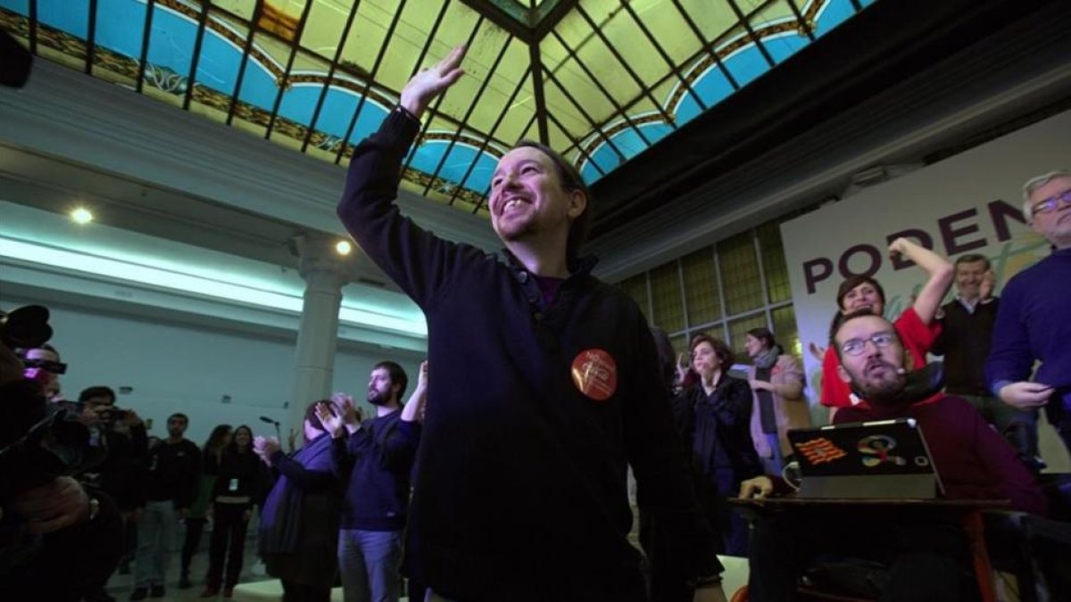 Pablo Iglesias llega al acto de presentación de su equipo a Vistalegre II, en Madrid.-DAVID CASTRO