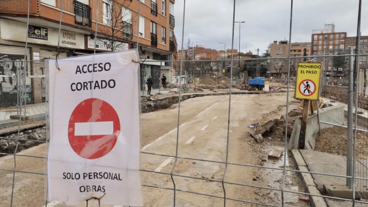 Calle Estación, cortada al tráfico por las obras del túnel de la calle Panaderos y la calle Labradores. PHOTOGENIC