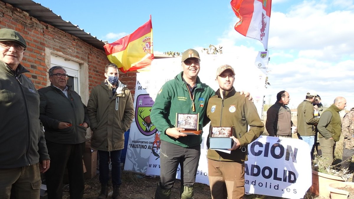 Alberto Vegas y Diego Sánchez los mejores cazadores en la fina vallisoletana de caza menor con perro.- L. D. F.
