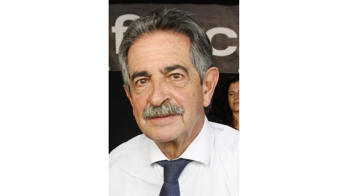 -Antonio Moreno