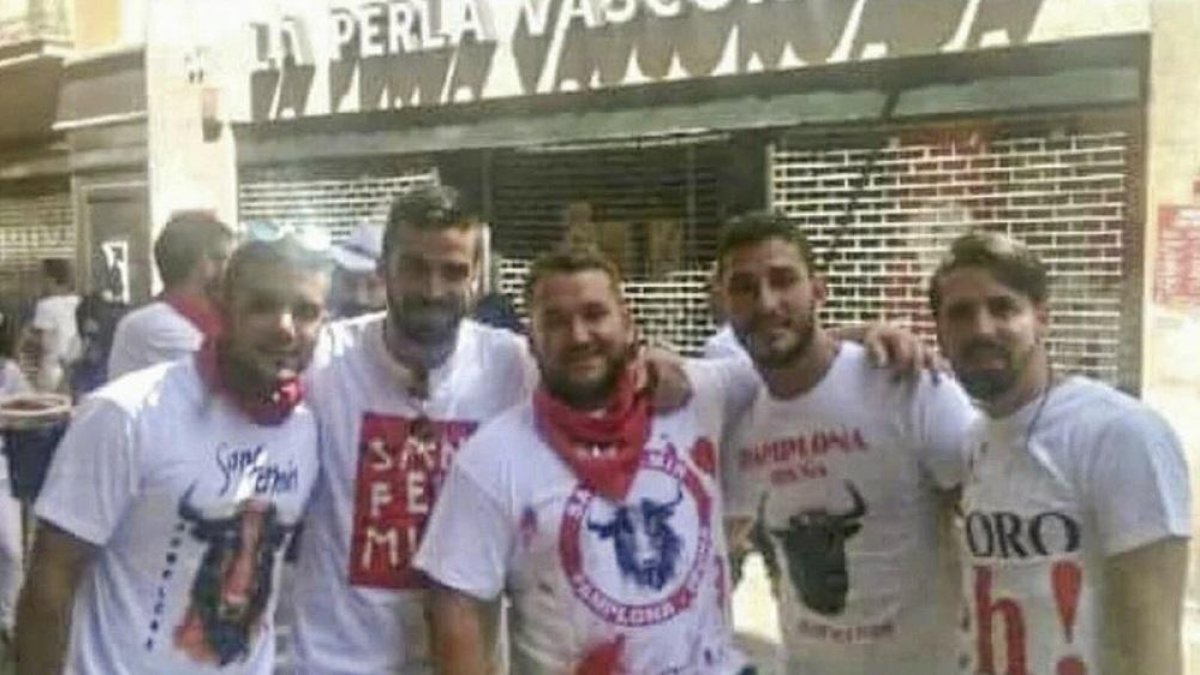 Foto de 'La Manada' en los San Fermines.-E.M.