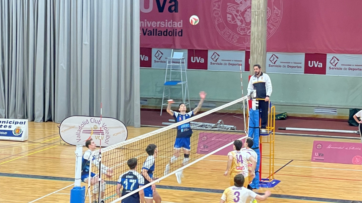 Acción del partido antes de un remate.