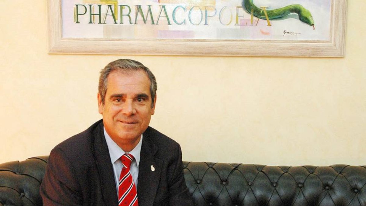 Jesús Aguilar Santamaría, presidente del Consejo de Colegios Profesionales de Farmacéuticos-Ical