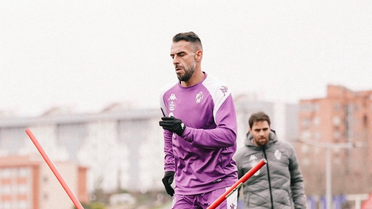 Negredo, en su primer entrenamiento. REAL VALLADOLID