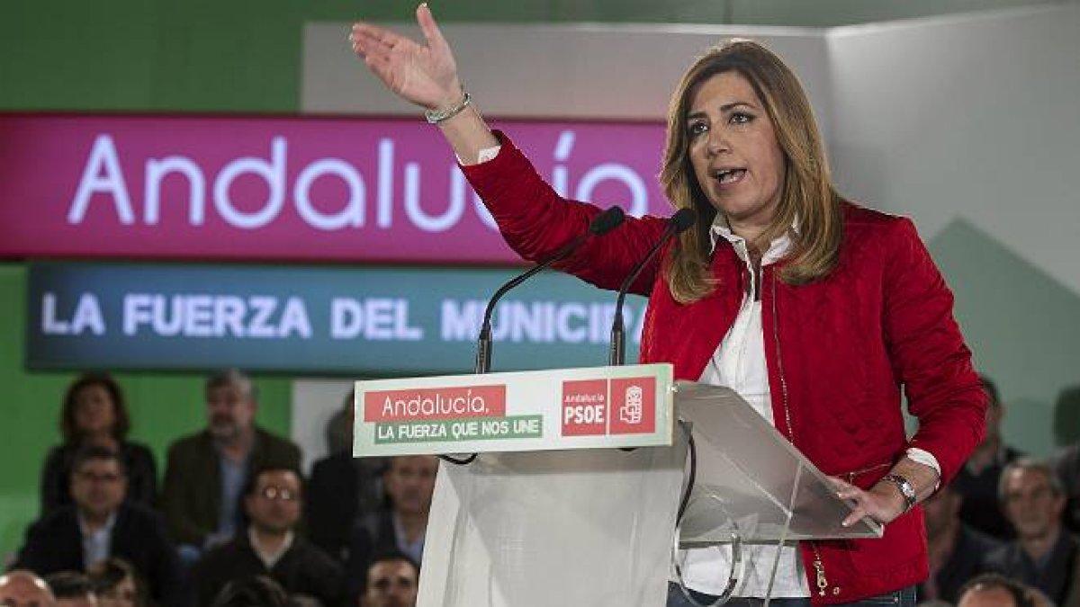 La presidenta andaluza sigue sin confirmar el hipotético adelanto electoral en Andalucía.-Foto: ATLAS