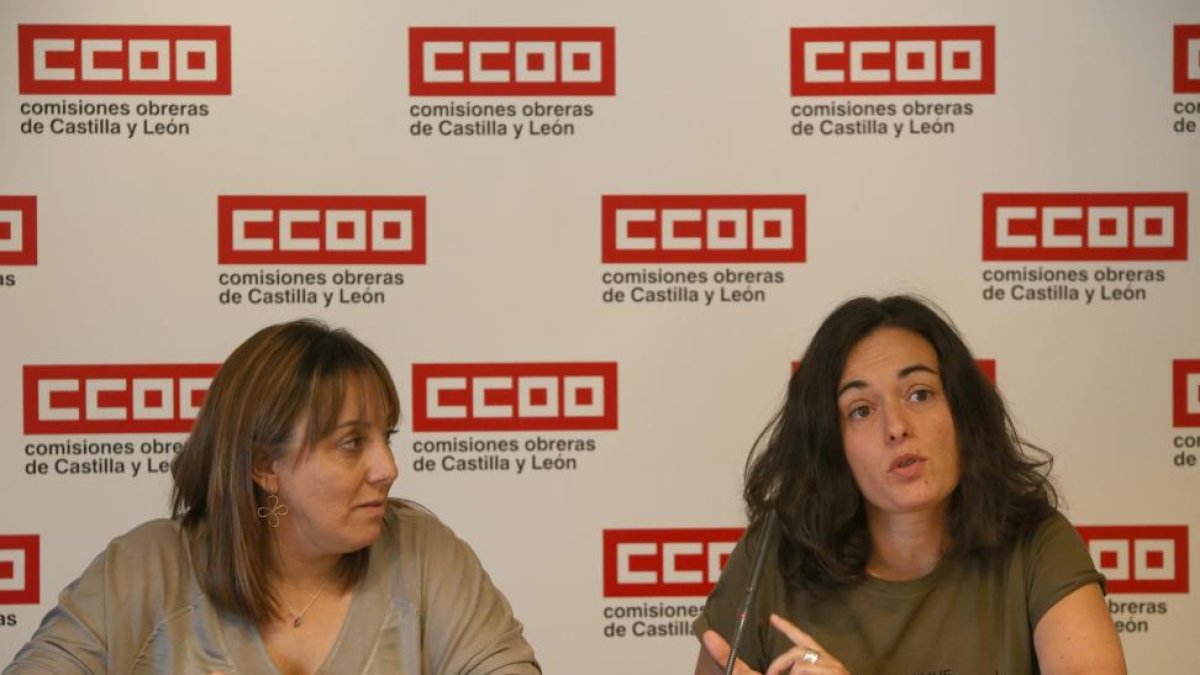 Sheila Mateos Canelo, secretaria de Salud Laboral y Juventud de Comisiones Obreras de Castilla y León y Luzma Bártulos, responsable del Departamento de Juventud de CCOO-CyL (D).-ICAL