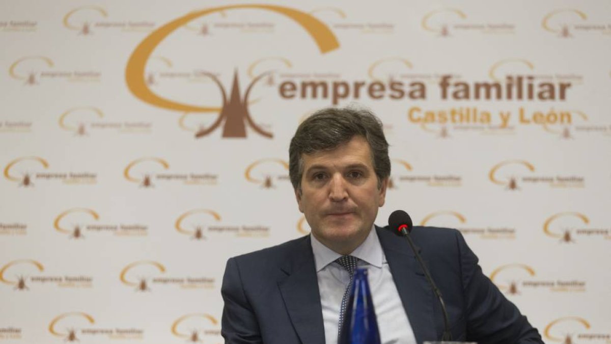 El presidente de Empresa Familiar de Castilla y León, Alfonso Jiménez, presenta el II Congreso Regional de la Empresa Familiar.-Ical