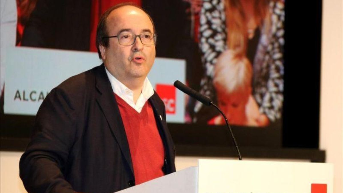 Miquel Iceta, en un acto del PSC en Badalona.-MARC BLEDA (ACN)