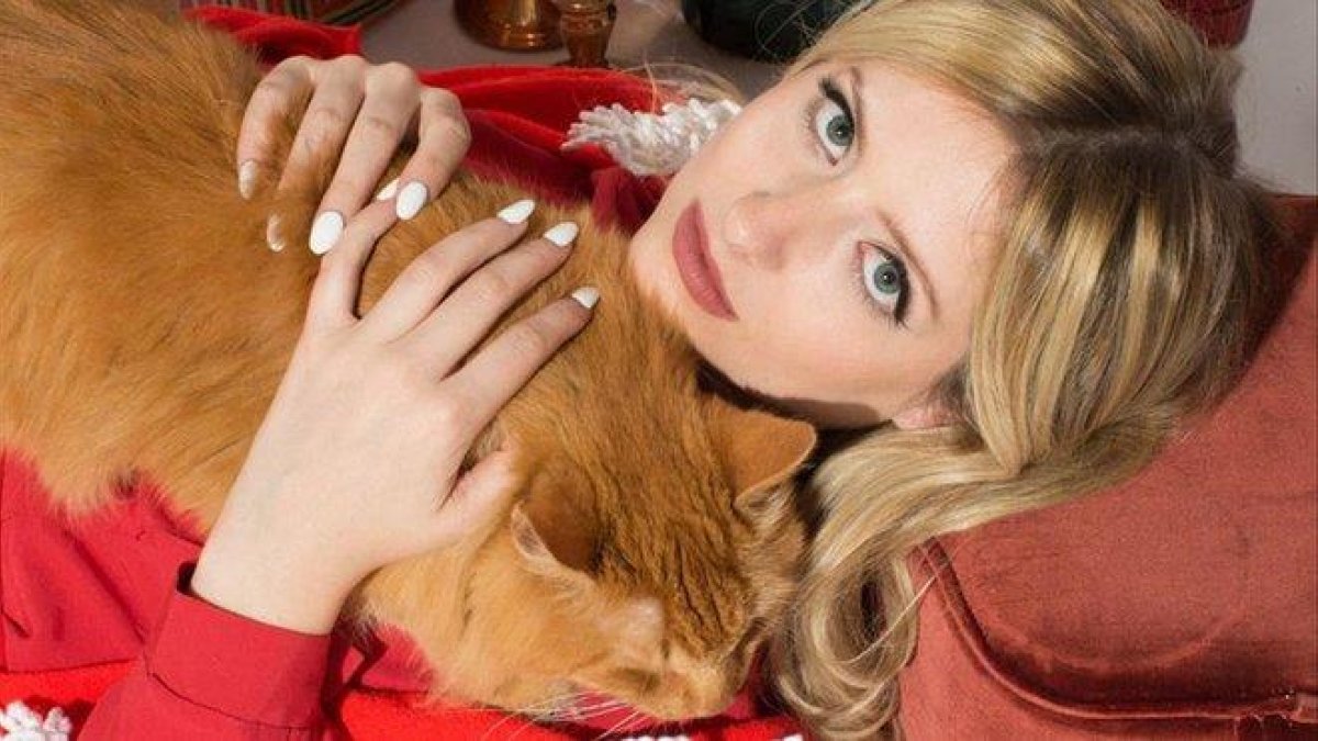 Molly Burch en plena Navidad.-