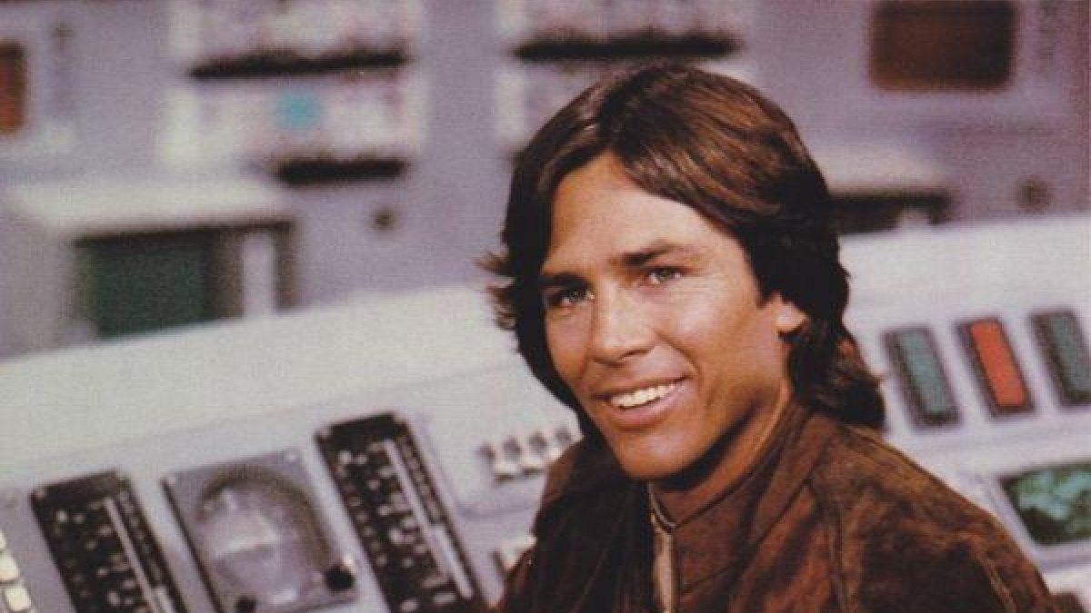 Richard Hatch, como capitán Apolo, en la serie 'Battlestar Galactica'.-
