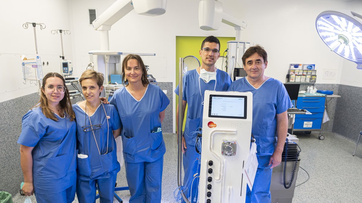 Equipo del doctor David Pacheco en el Hospital Río Hortega. PHOTOGENIC
