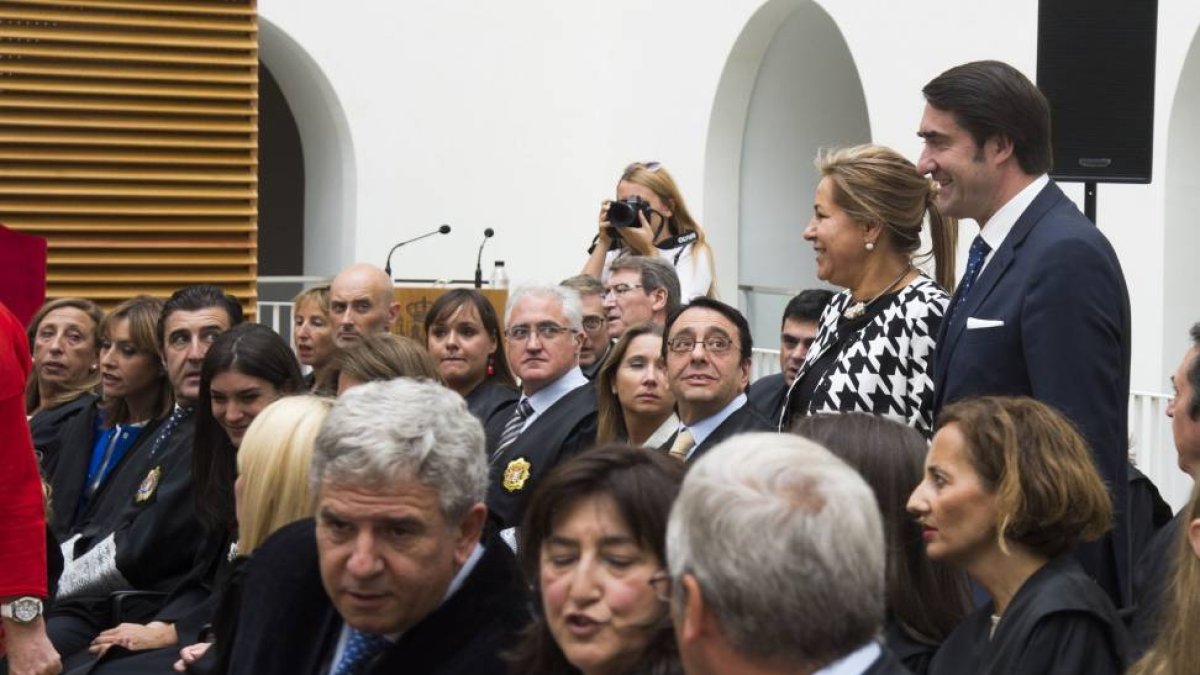 Acto de toma de posesión del presidente de la Audiencia Provincial de Burgos, Mauricio Muñoz Fernández, presidido por José Luis Concepción, presidente del TSJCyL. Asiste la vicepresidenta de la Junta, Rosa Valdeón, entre otros-ICAL