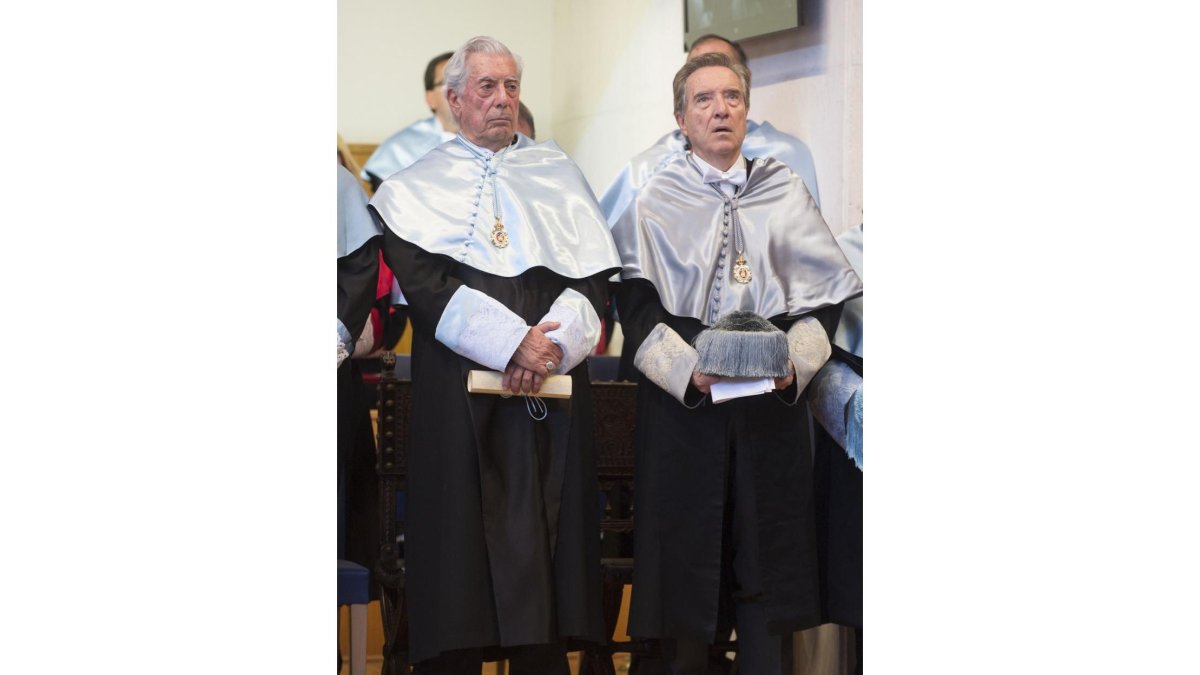 Acto de investidura de los Doctores Honoris Causa en Comunicación por la Universidad de Burgos (UBU) Iñaki Gabilondo y Mario Vargas Llosa-ICAL