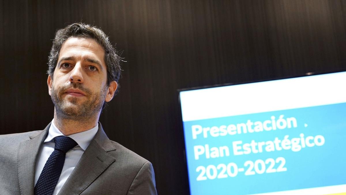 El presidente de Iberaval, César Pontvianne, durante la presentación del plan estratégico 2020-2022.-ICAL