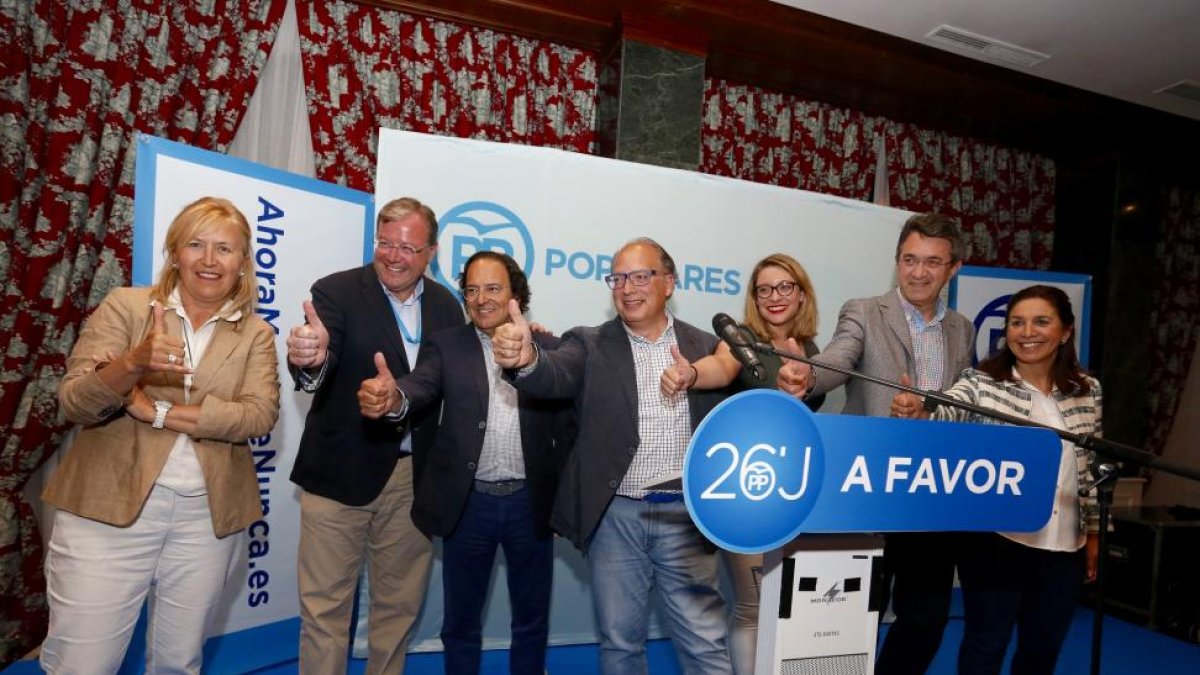 El Partido Popular de León celebra la victoria de las Elecciones Generales.-ICAL
