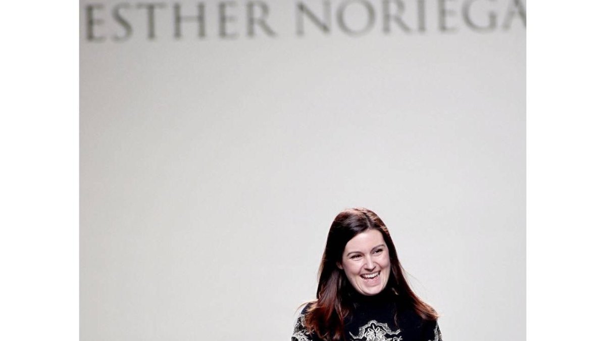 Desfile de la diseñadora Vallisoletana Esther Noriega en la Mercedes Benz Fashion Week-Ical