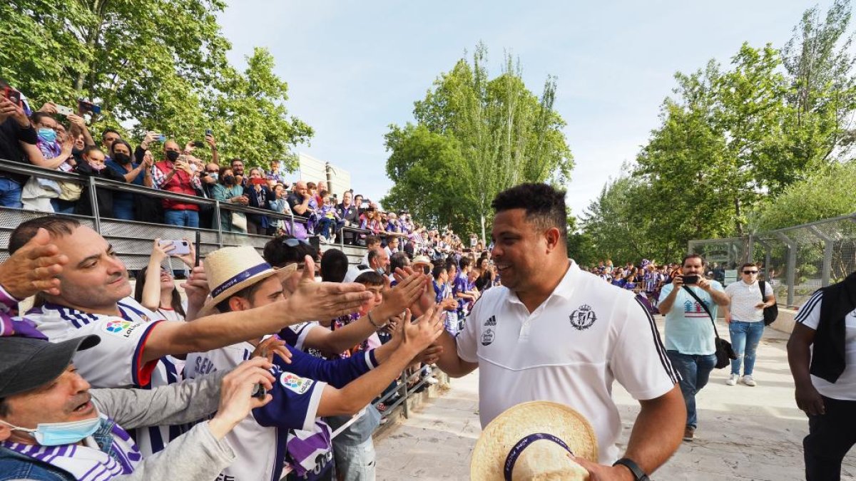 Ronaldo en la celebración del ascenso. / PHOTOGENIC
