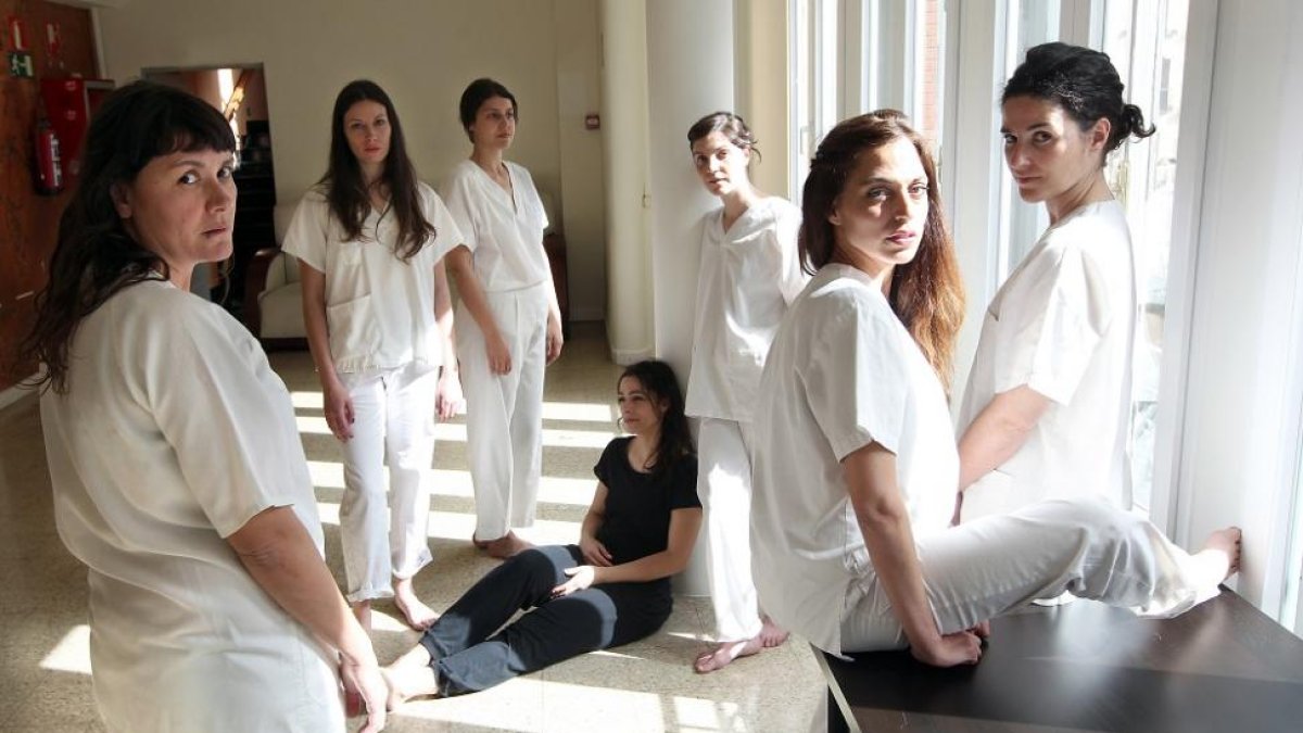 Desde la izquierda, Aldana Herrera Möller, Sheyla Niño, Raquel Varela, Silvia Herráiz, Raquel Verdugo, Sandra Holguín y Marta Maestro.-ICAL