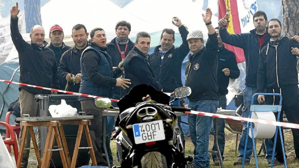 Grupo de moteros reunidos en la edición de Pingüinos 2013-Efe