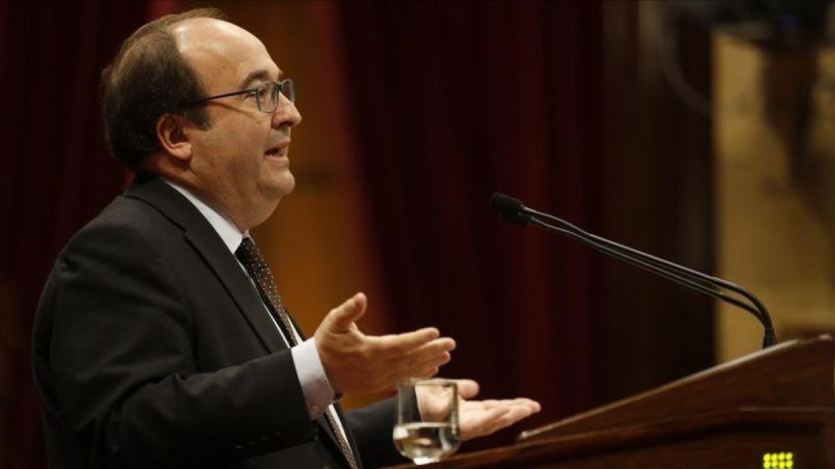 Miquel Iceta durante su intervención.-EL PERIÓDICO (ALBERT BERTRAN)
