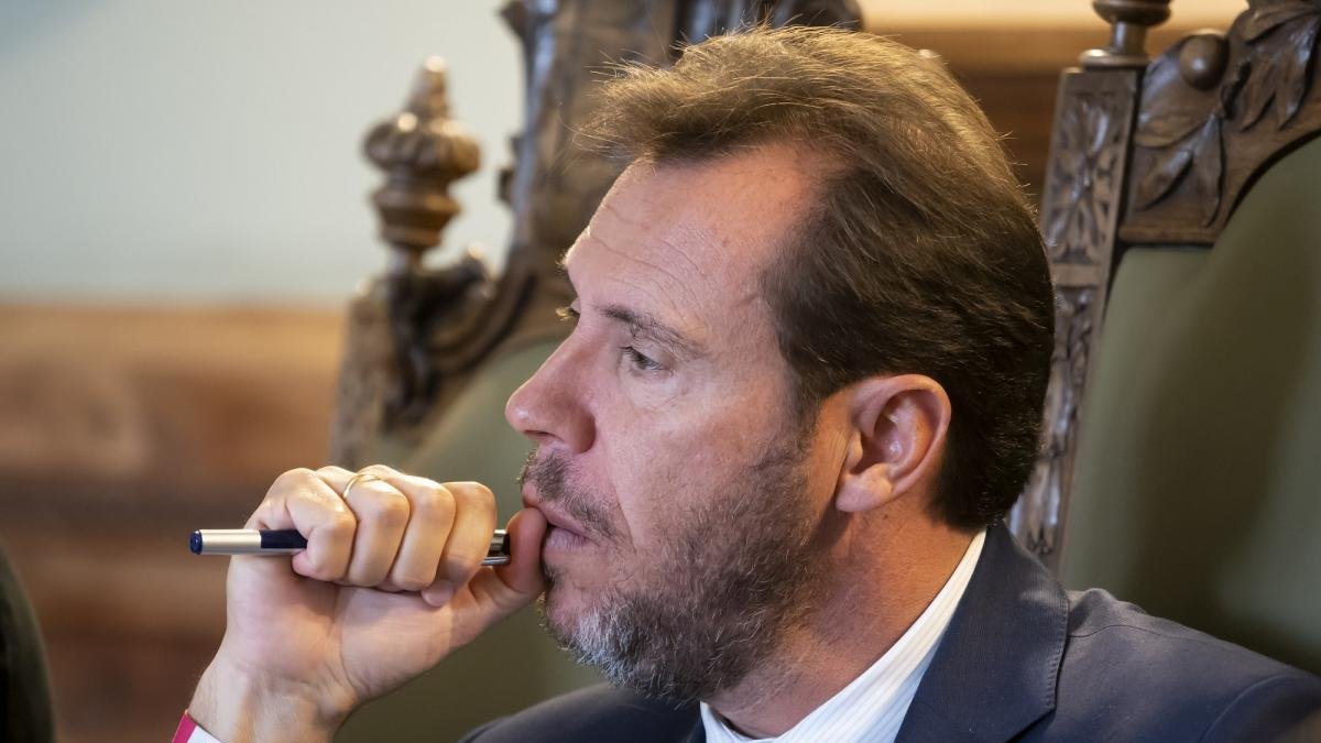 Óscar Puente, en un momento del pleno de esta mañana en el Ayuntamiento de Valladolid.-PABLO REQUEJO / PHOTOGENIC