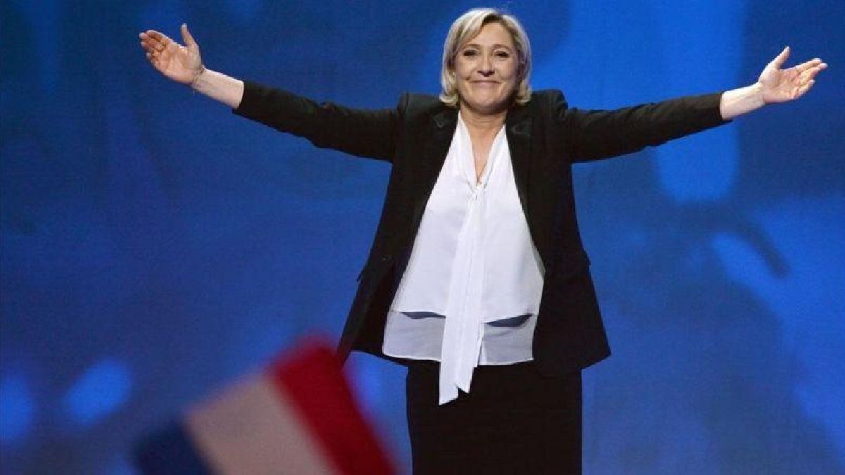 Marine Le Pen, en el mitin de Nantes.-AFP / JEAN-FRANCOIS MONIER