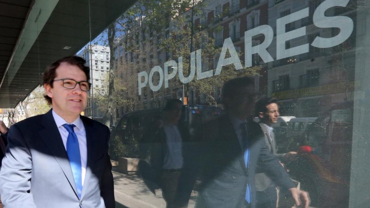 El presidente del Partido Popular en Castilla y León, Alfonso Fernández Mañueco, asiste al Comité Ejecutivo Nacional del Partido.-ICAL
