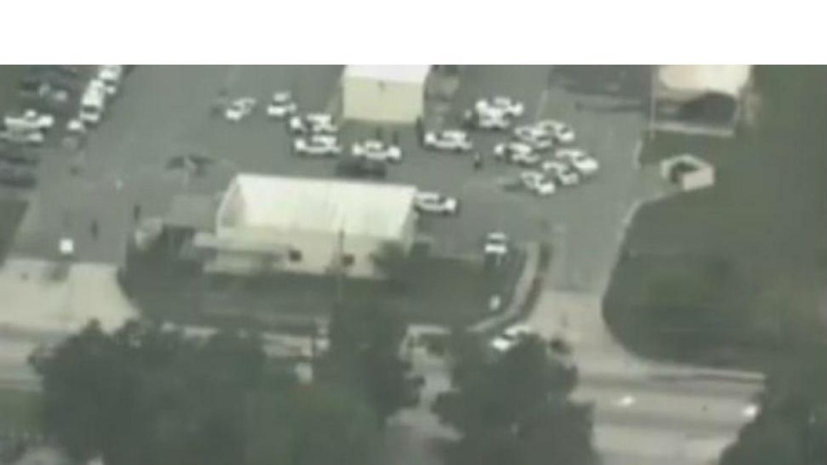 Imagen aérea del lugar donde ha ocurrido el tiroteo en Orlando.-