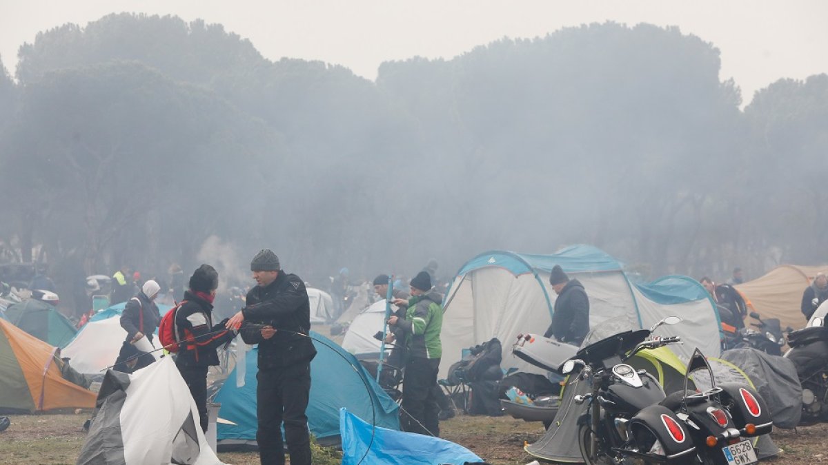 Motoristas durante la concentración de enero de 2020, la última celebrada en la antigua hípica. J.M. LOSTAU