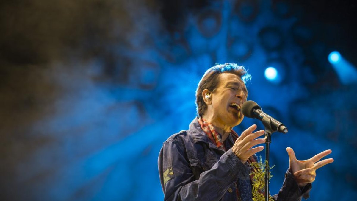 El artista, Manolo García en una actuación.-RICARDO MUÑOZ / ICAL
