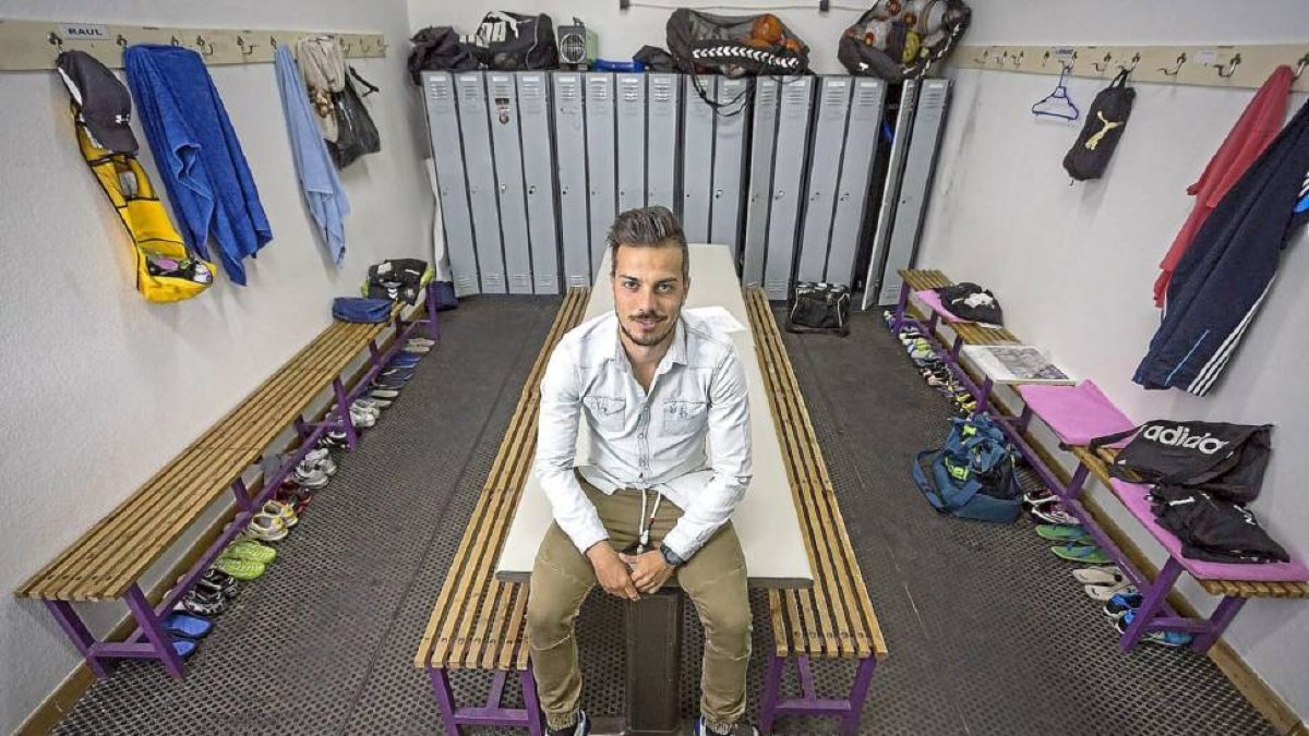 Rubén de la Barrera, entrenador del Real Valladolid B-Miguel Ángel Santos