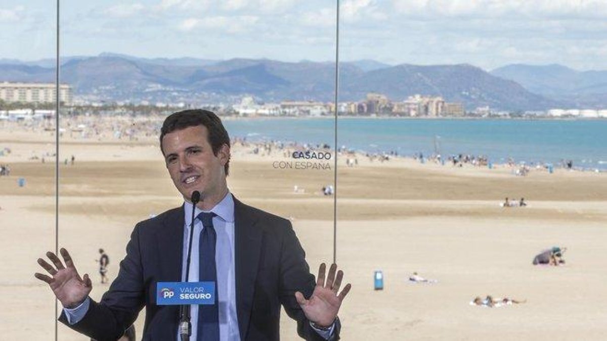 Pablo Casado, en su penúltimo mitin de la campaña, en Valencia.-MIGUEL LORENZO