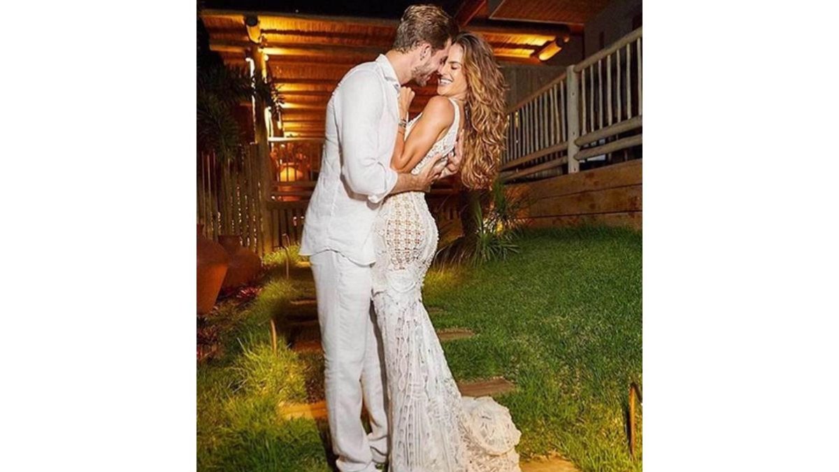 Izabel Goulart y Kevin Trapp.-PERIODICO (INSTAGRAM)