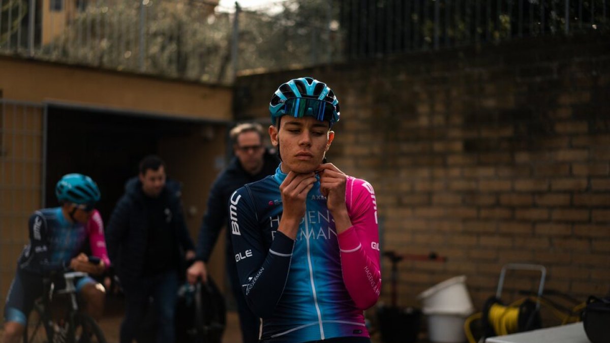 Iván Romeo durante un entrenamiento con el Axeon. / HBA