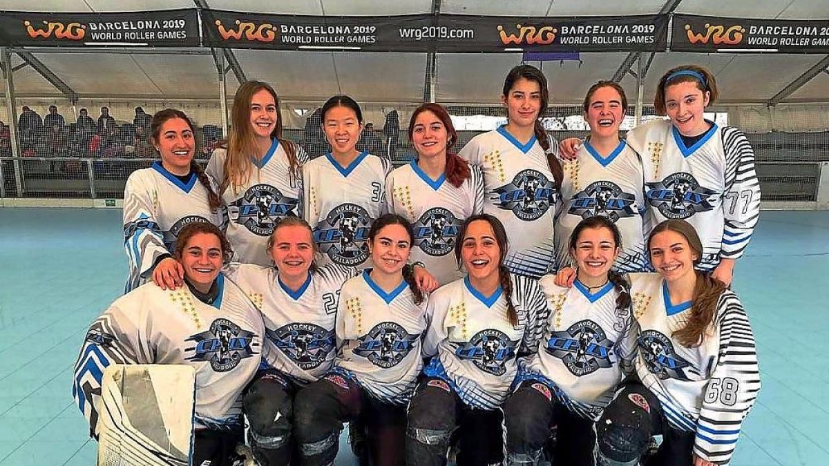 Plantilla del CPLV Panteras UEMC, subcampeonas de la Copa Princesa.-E. M.