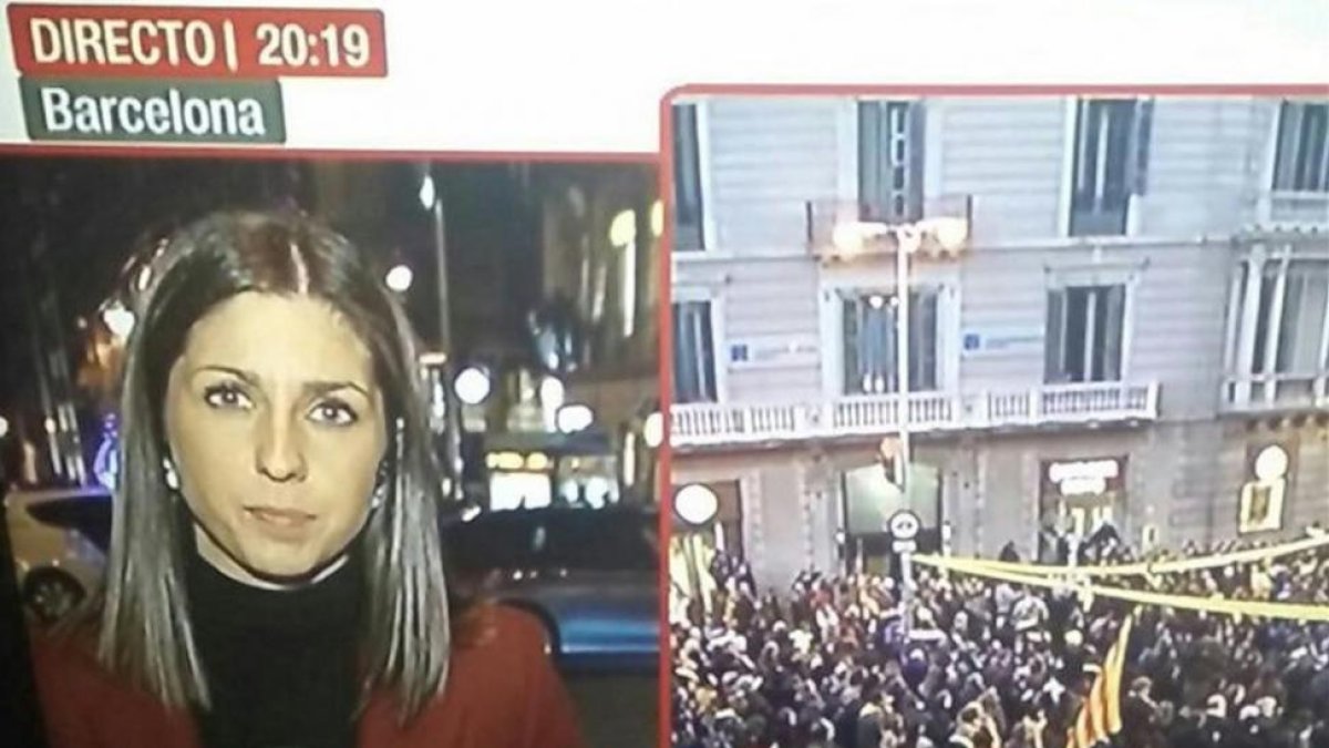 Captura del directo de cuatro sobre las manifestaciones contra Felipe VI-EL PERIÓDICO